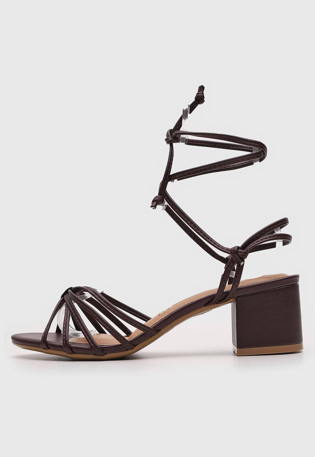 Sandália Vizzano Tiras Bordô