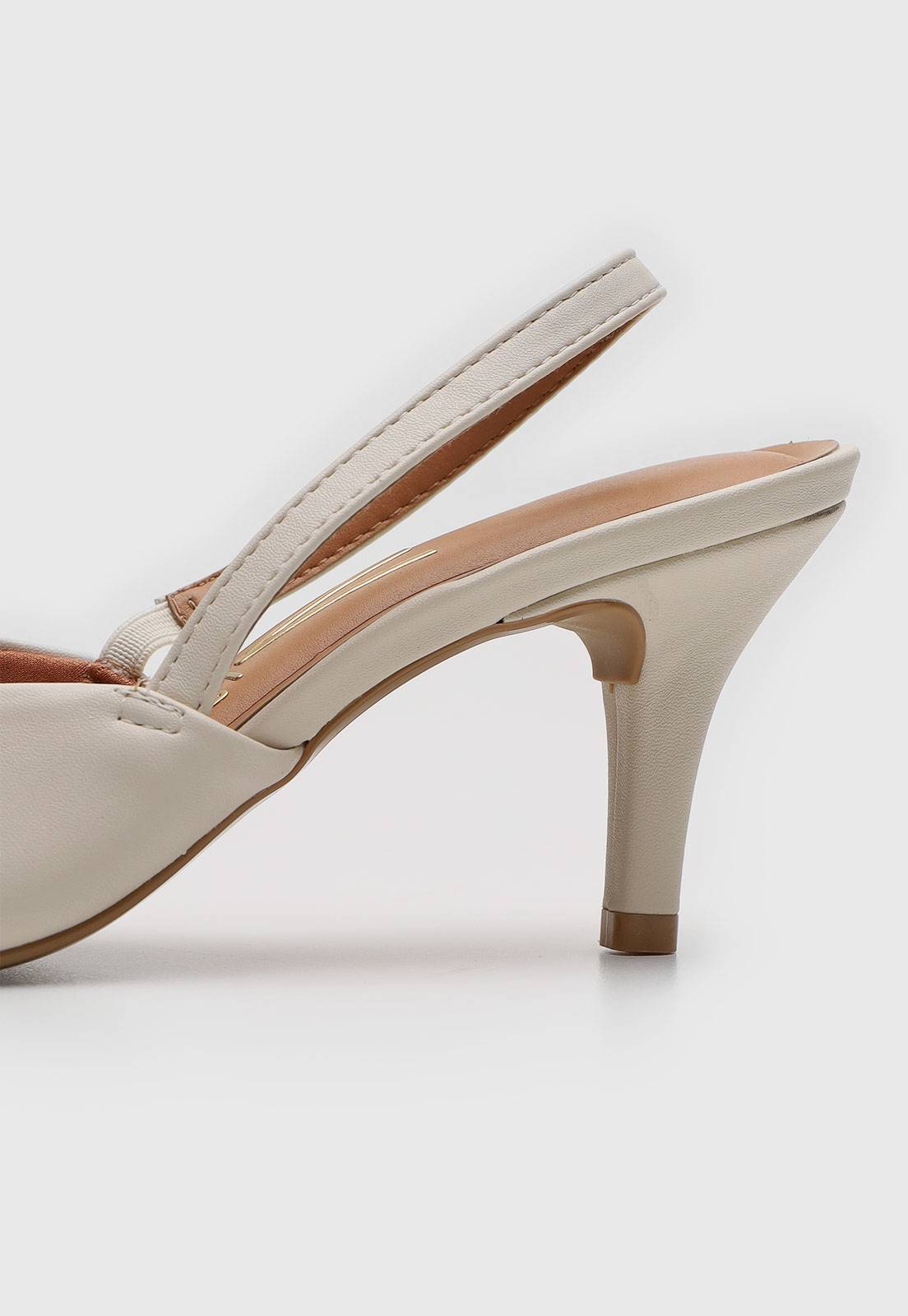 Scarpin Slingback Vizzano Fivela Off-White - Imagem 4