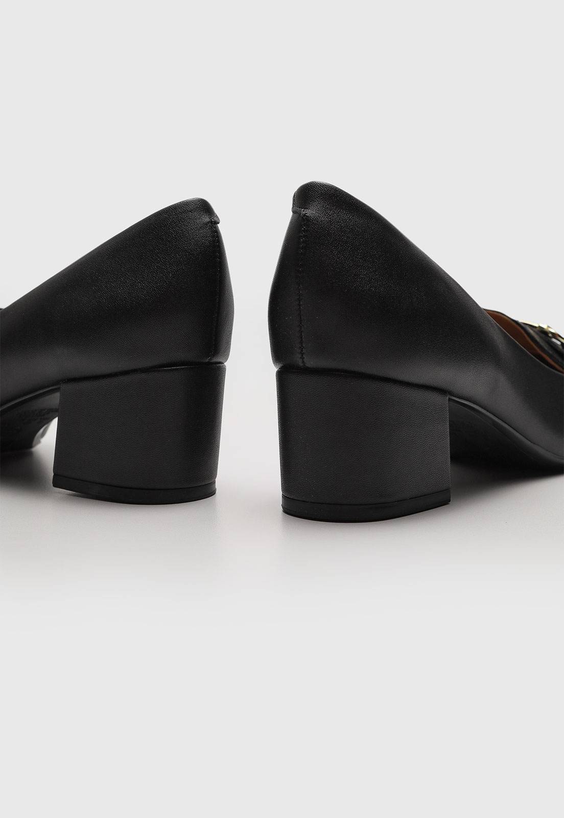 Scarpin Vizzano Salto Grosso Preto - Imagem 9